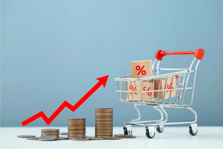 Strategies to mitigate the impact of inflation on personal finances in North America