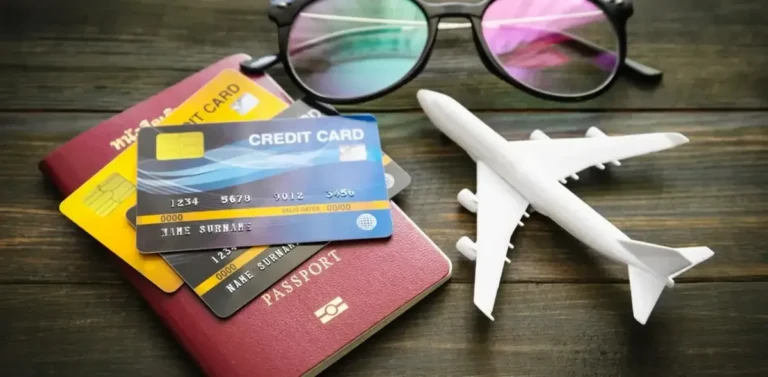How to choose a credit card for international travel between Canada and the US