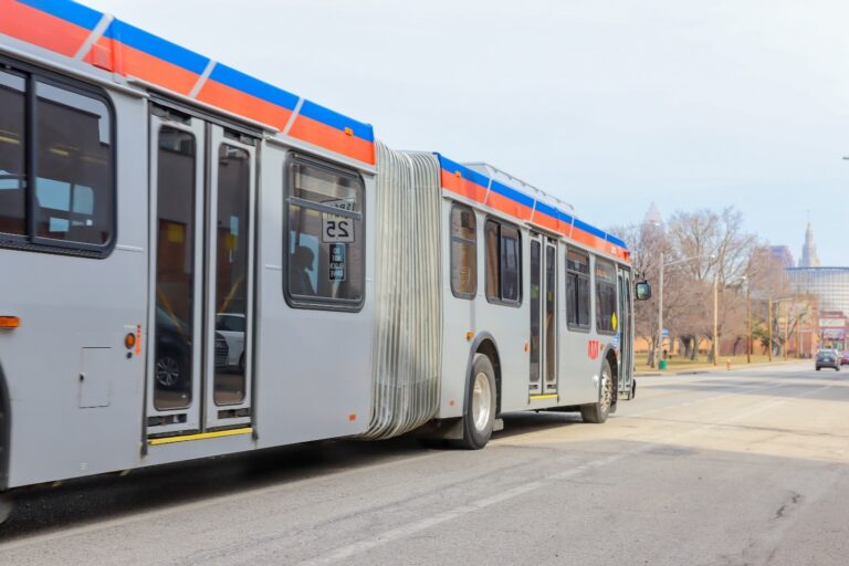 Tips for saving on public transportation and vehicle expenses in the U.S. and Canada