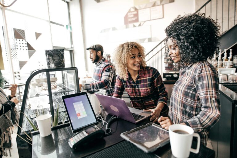 How small business owners can access financing from banks and fintechs in North America