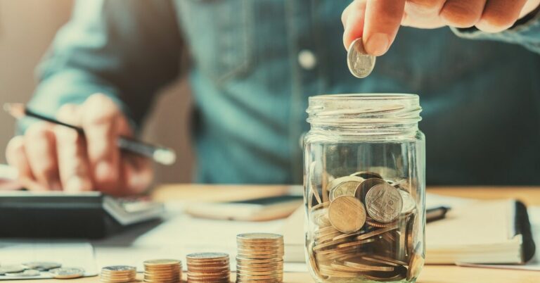 Financial planning for immigrants: Challenges and opportunities in the US and Canada